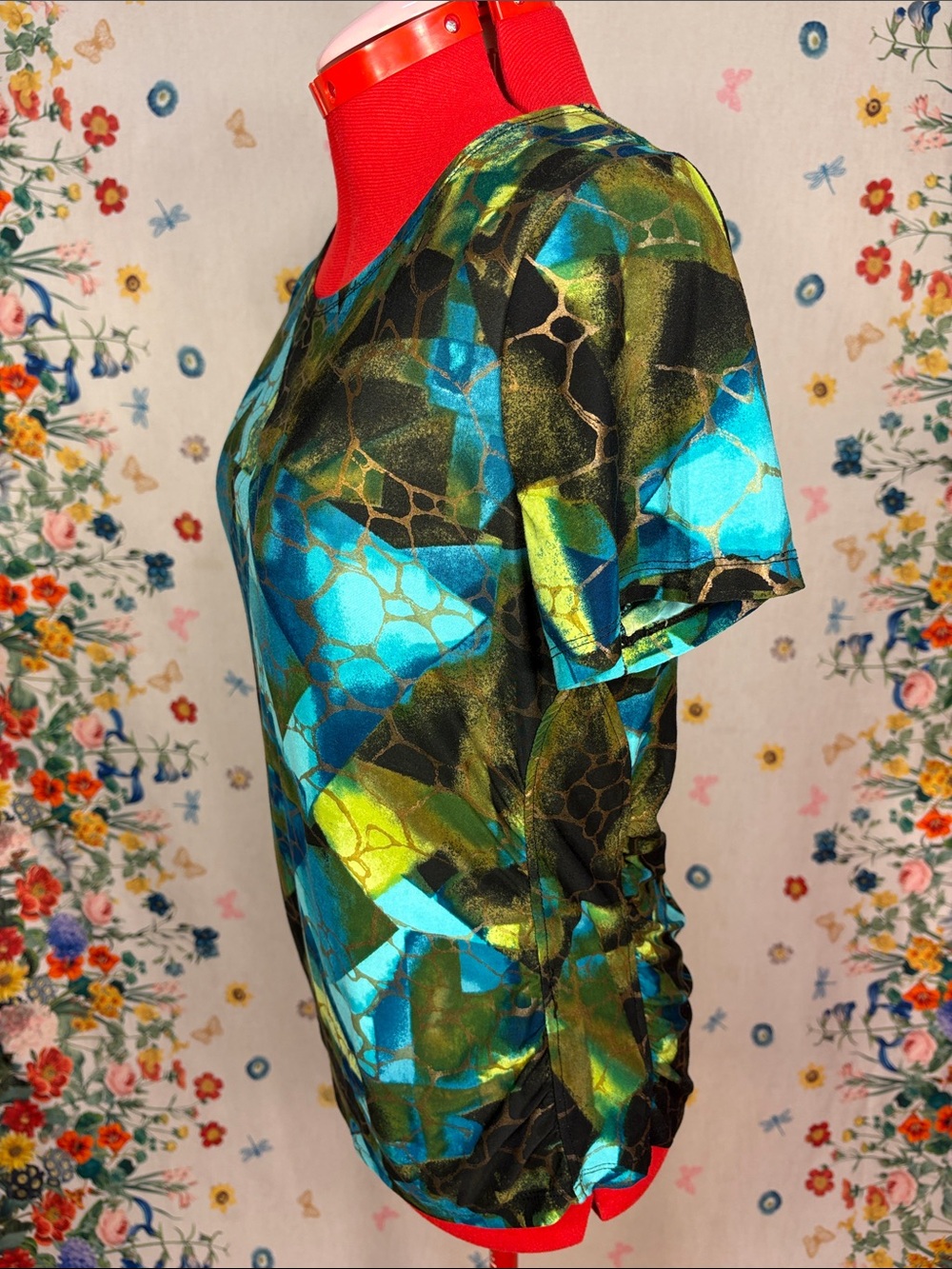 Peter Nygard - Turquoise and Green Abstract Water-Effect Short-Sleeve Top Size M - Picture 5 of 12